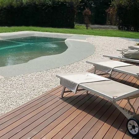 Semesterbostad Borgo Giustiniani Mora Pero Melo